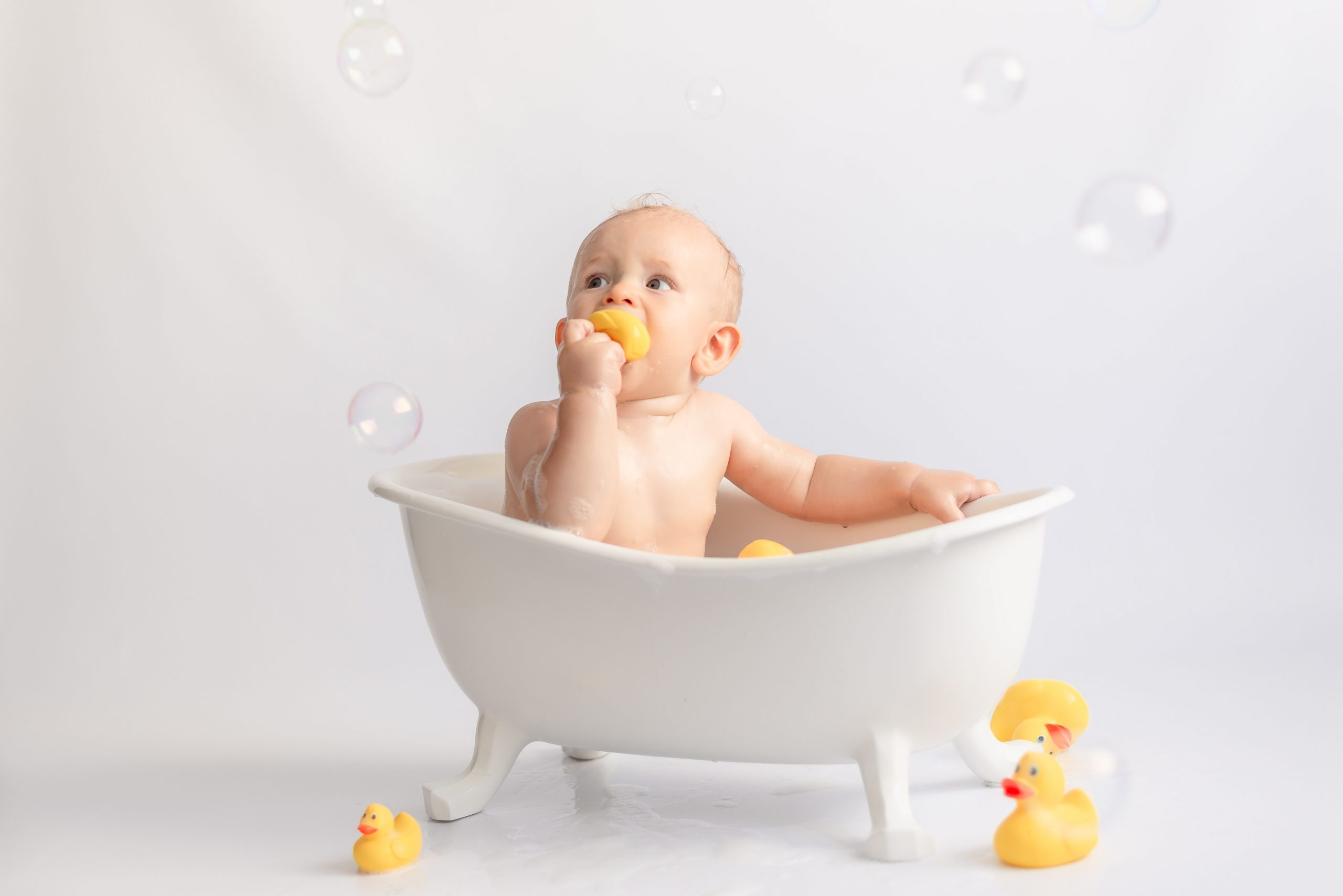 bathingbaby bathingbaby